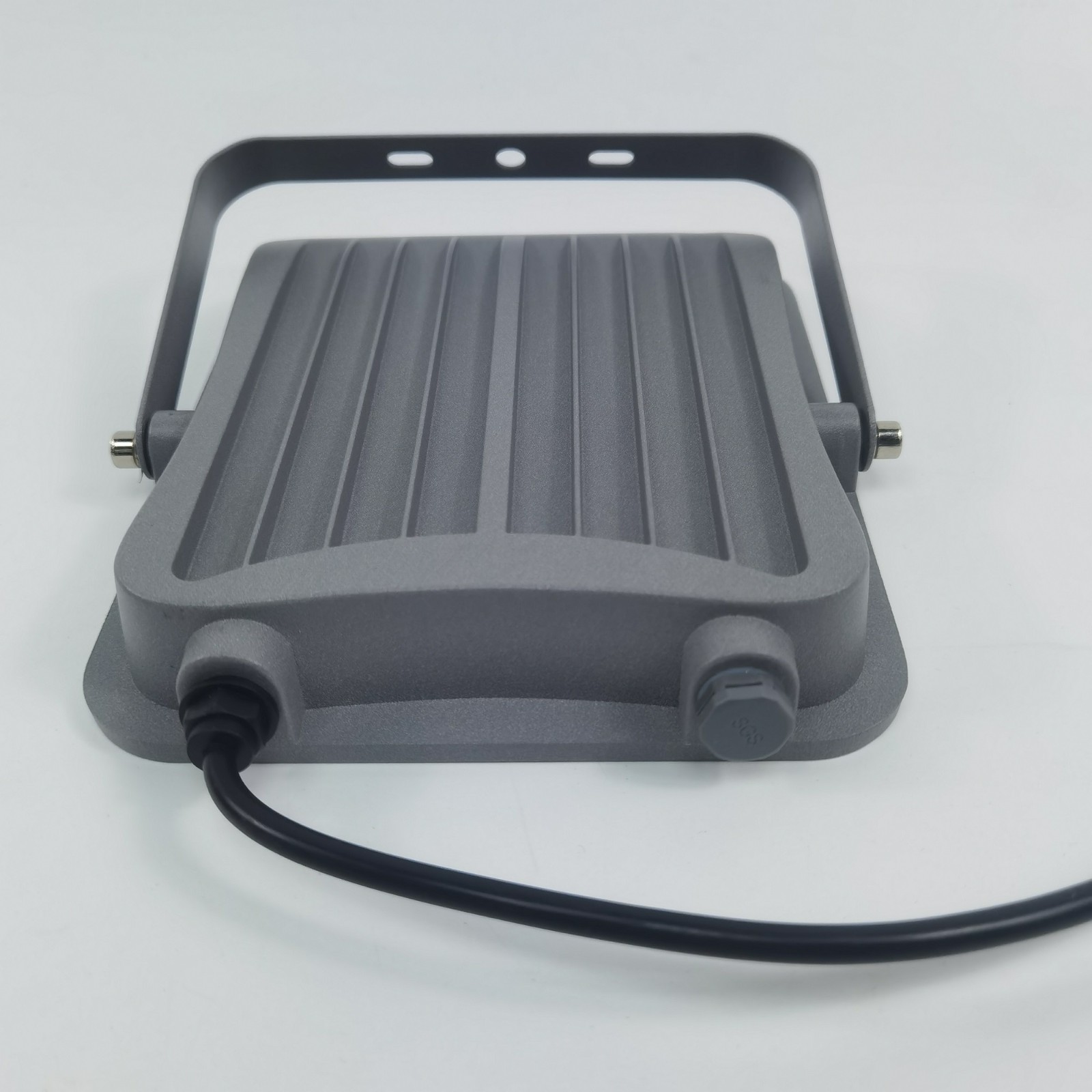FLE LED Flood Lamp