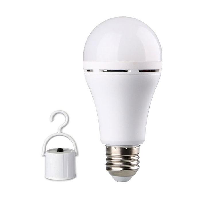 High Quality Wholesale Outdoor Camping LED Emergency Light Battery Operated LED Bulb Battery Emergency Light Home Rechargeable