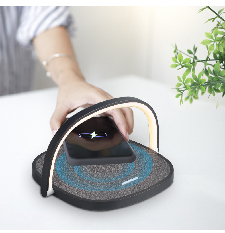 HHN-1716 Wireless Charging Night Light